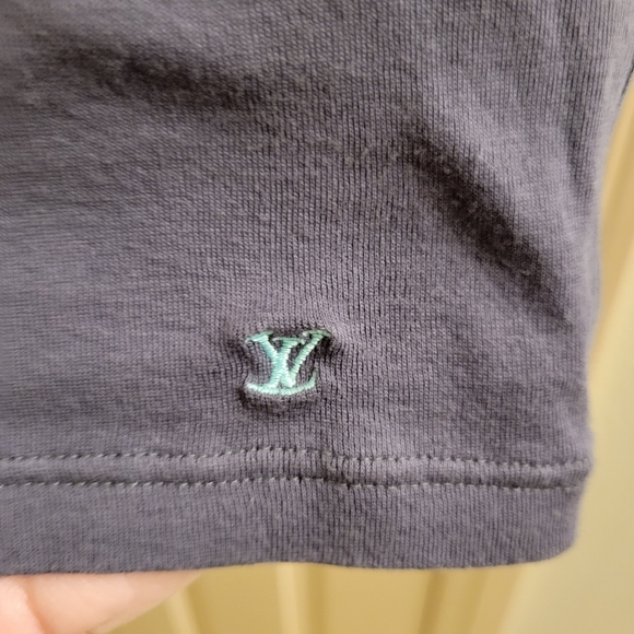 Authentic Louis Vuitton T-shirt Size L - Picture 3 of 5